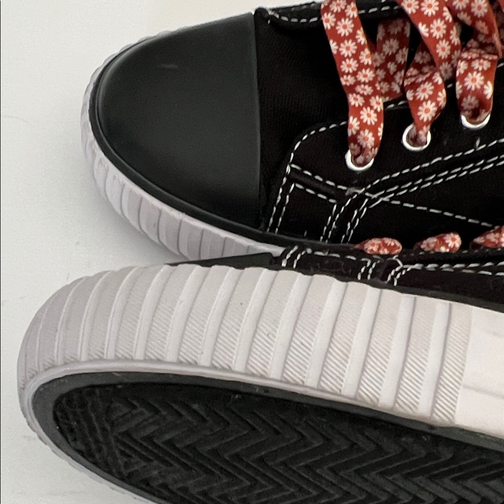 Levi's Black Anikin‎ Canvas Sneakers - Picture 8 of 14